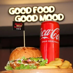 Chicken Burger + Patate + Coca-Cola®